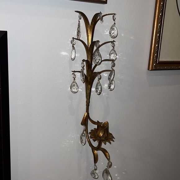 Vintage Hollywood Regency 18” Sconce Crystal Glass Prism Tole Metal - Gold Gilt - Picture 10 of 14